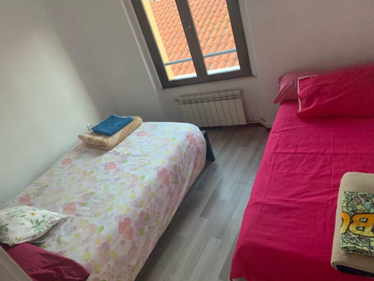 Piso En El Humedo, Al Lado Plaza Mayor 莱昂 外观 照片